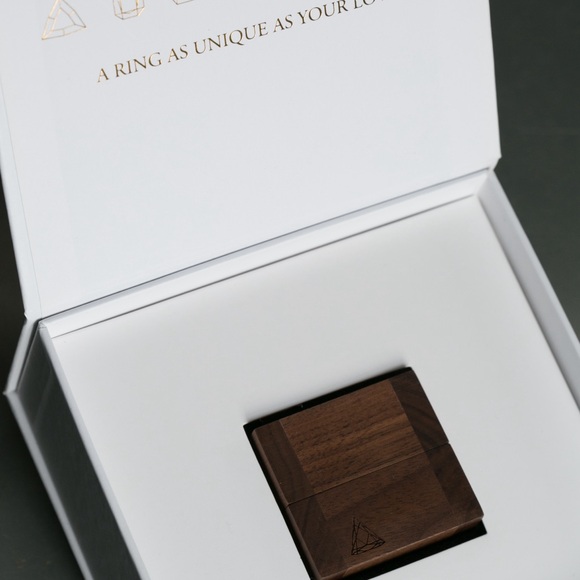 Alexis Russel Wedding Ring: Ethical/Sustainable Rose Gold, Sapphire, Diamonds - Picture 9 of 11